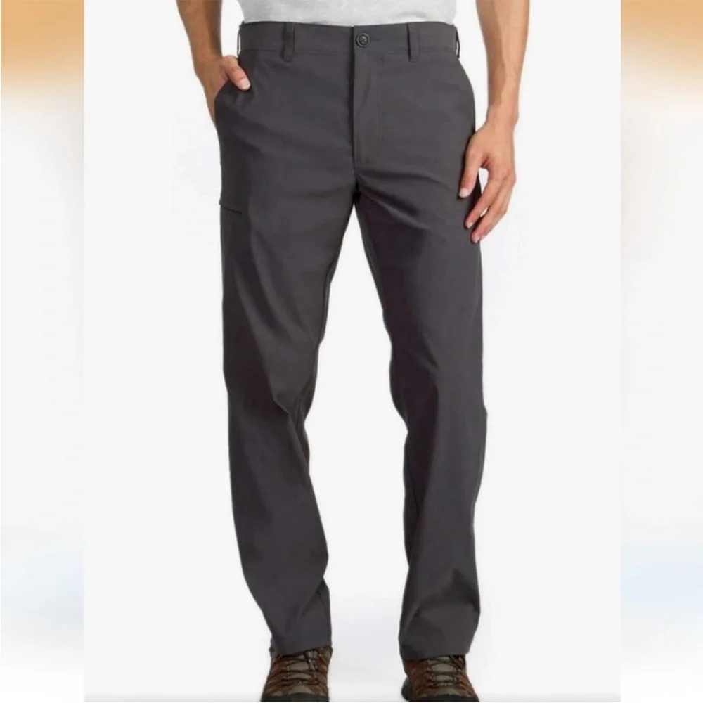 Ub Tech UNIONBAY Men's Dark Gray Cargo Pants Classic Fit Modern Stretch 36Wx30L - Picture 2 of 12
